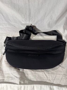 NWT My Tagalongs black neoprene belt bag